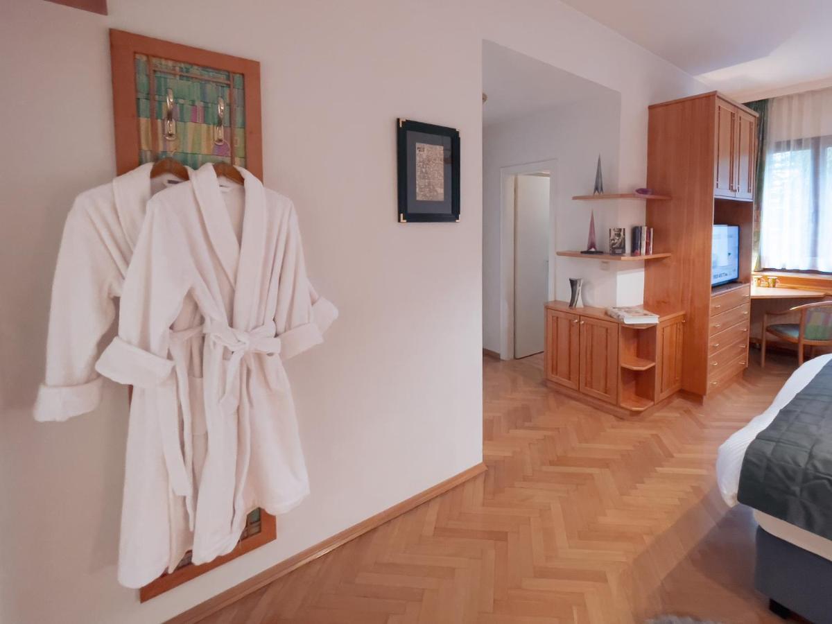 Landhaus Zu Kuerenberg Bergham Buitenkant foto